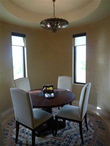 villa_dining1.jpg