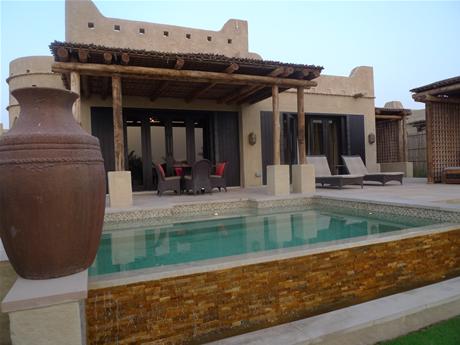 villa_ex2.jpg