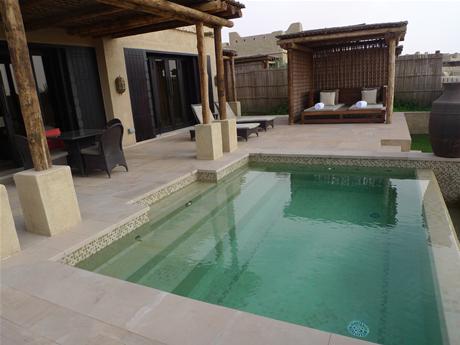 villa_pool1.jpg