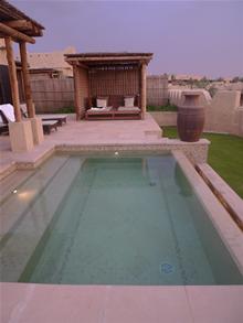 villa_pool2.jpg